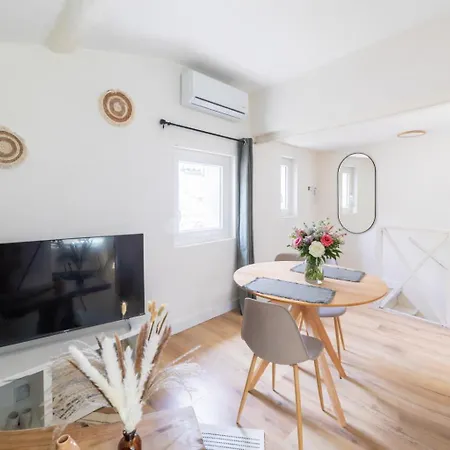 Apartmán Le Belvedere Nimois Veranda Et Vue Sur Les Toits Clim Centre-ville Nîmes